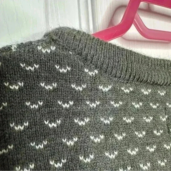 Denver  Hayes Sweater Crew Neck Grey/White/Black Size Medium - Picture 12 of 16